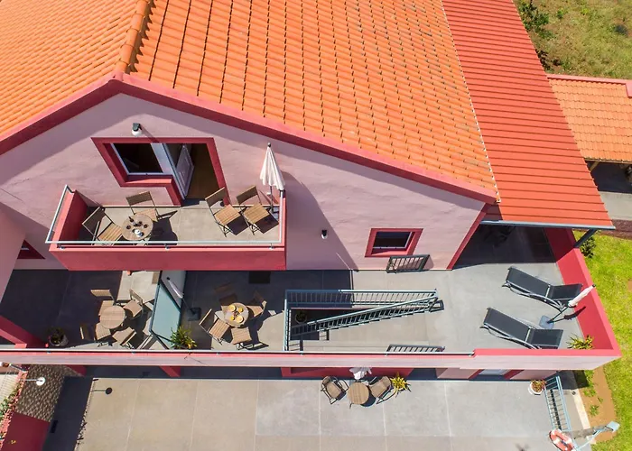 Spacious With Pool In Prazeres - 150m² 公寓 Campanário